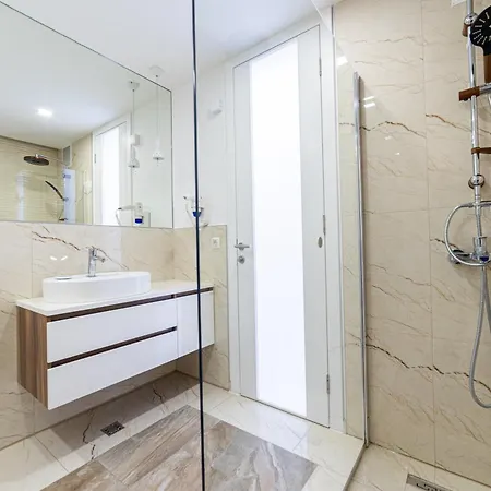 Luxury Mejtas Hills - Old Town 4*