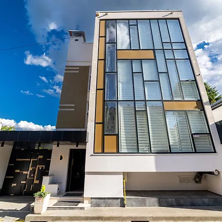 아파트호텔 Luxury Mejtas Hills - Old Town 4*