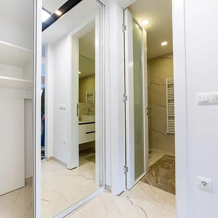 Luxury Mejtas Hills - Old Town 아파트호텔 4*