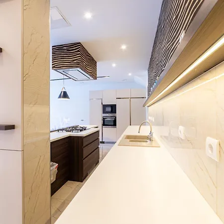 Luxury Mejtas Hills - Old Town