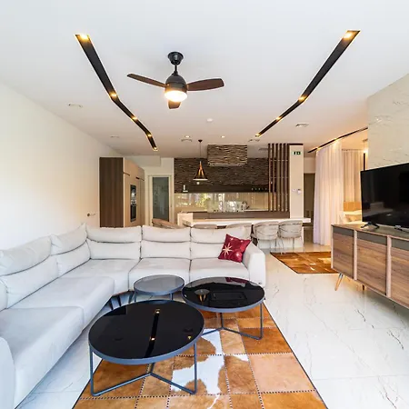 Luxury Mejtas Hills - Old Town 4* 사라예보