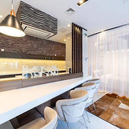 Luxury Mejtas Hills - Old Town 아파트호텔 4*