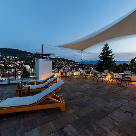 Luxury Mejtas Hills - Old Town 4*