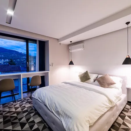 Luxury Mejtas Hills - Old Town 4*