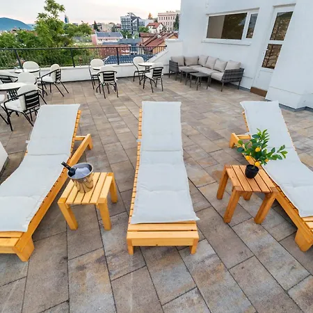 Luxury Mejtas Hills - Old Town 아파트호텔 4*
